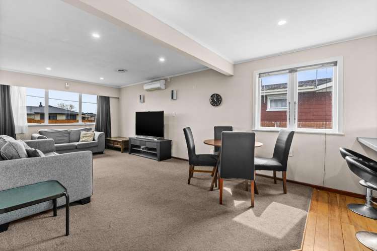 72 Harold Holt Avenue Onekawa_5