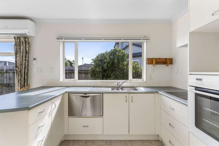 1/64 Riverside Road Orewa_16