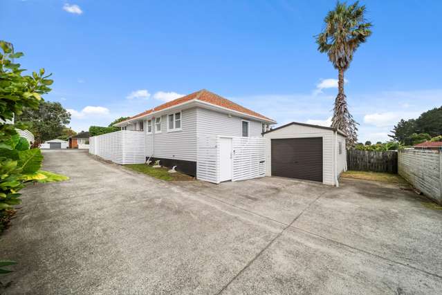 Charming 3-Bed Home in Mangere Hideaway