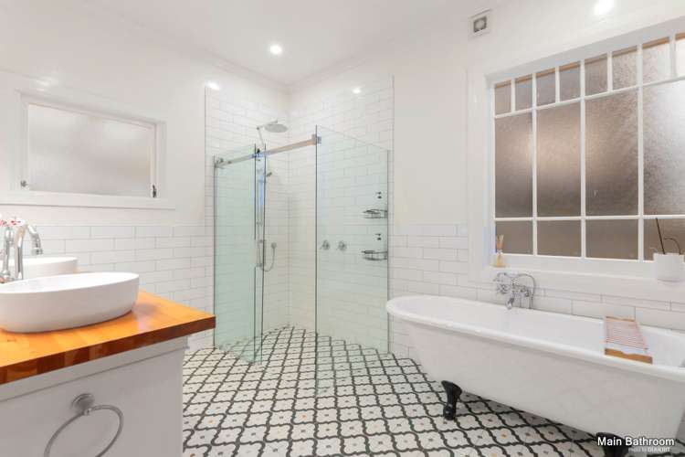 126 Onewa Road Northcote_11