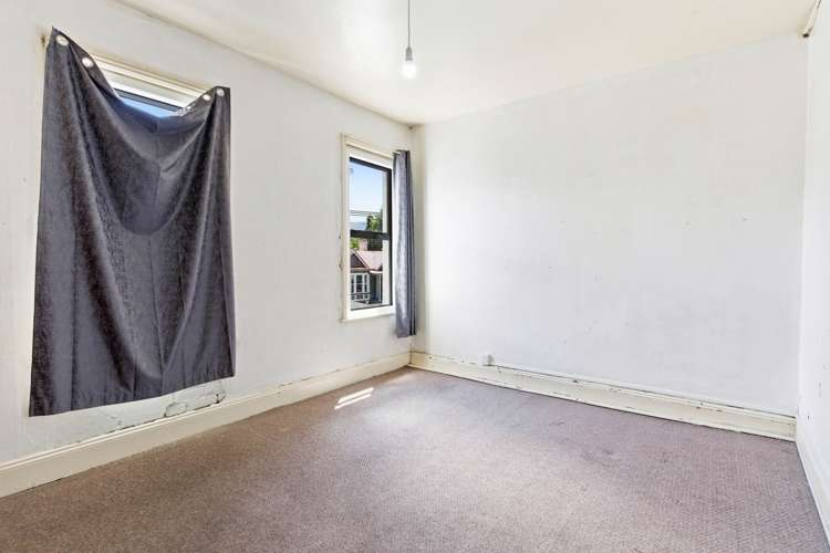 587 Castle Street North Dunedin_11