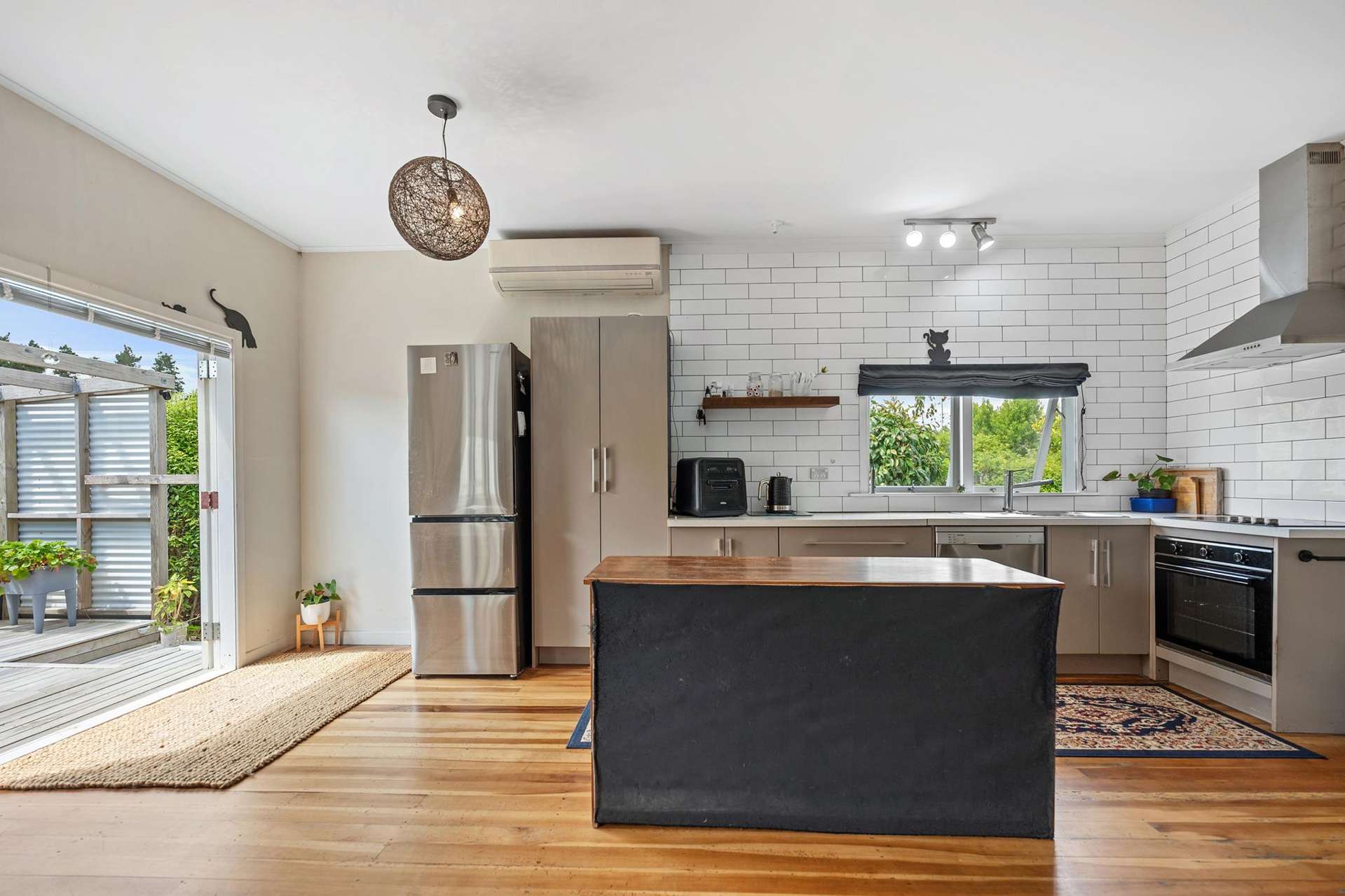 140 Awaroa Road Helensville_0