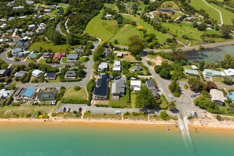 5 Cornwall Place Tata Beach_22