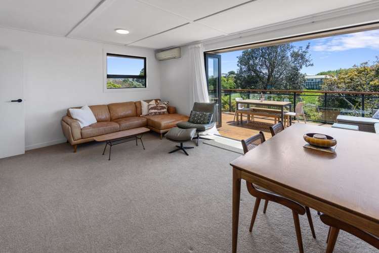 87 Wrantage Street Westown_1