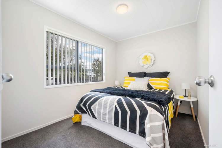 199 Mahia Road Wattle Downs_11