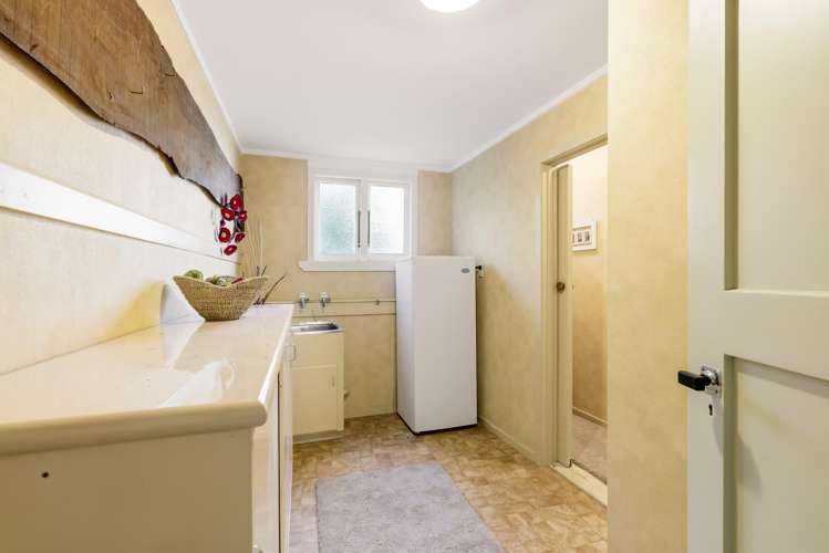 5 Matuku Street Two Mile Bay_30