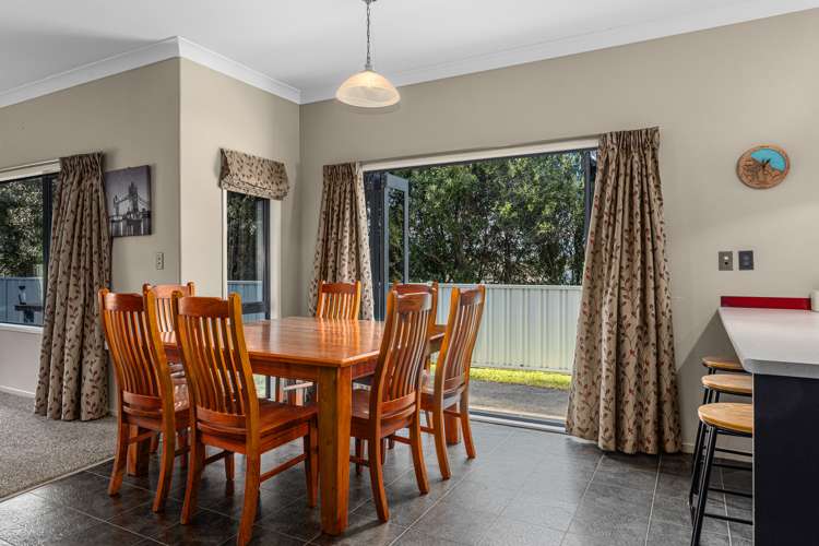 31 Meadow Vale Coastlands_11