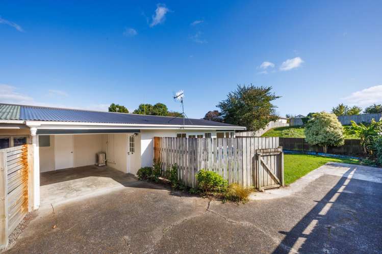 15b Churchill Avenue Hokowhitu_11