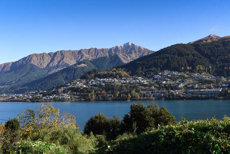 337 Peninsula Road Kelvin Heights_9