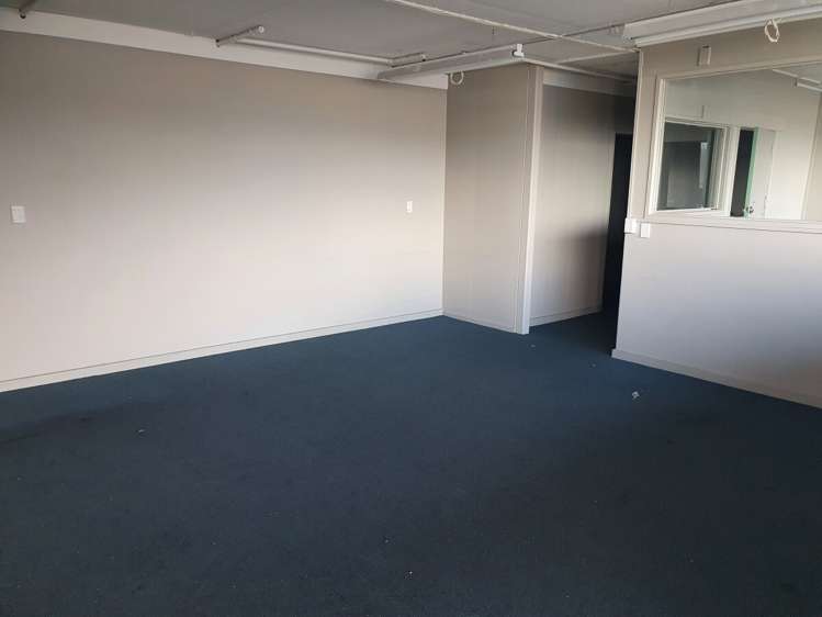 38 Bouverie Street Petone_8