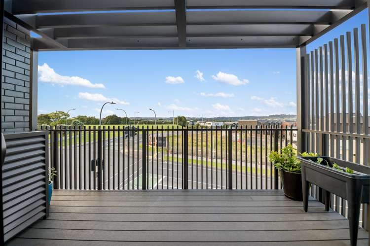 5/2 Te Rito Road Hobsonville_13