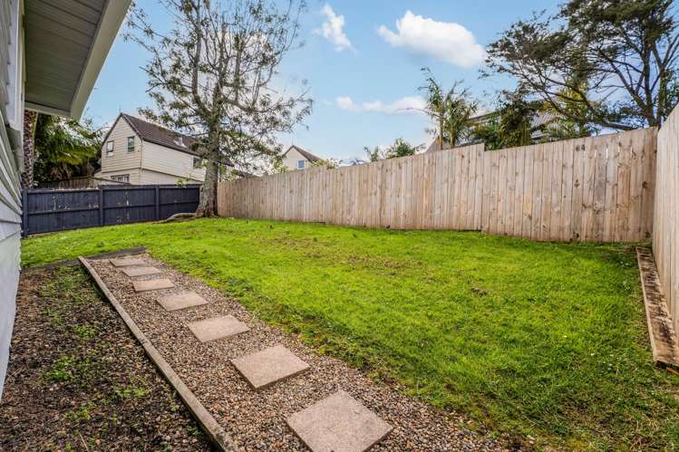 2/729 Beach Road Browns Bay_2