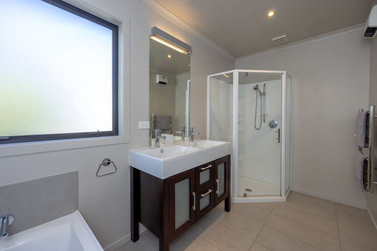 17 Little Maude Drive Lake Hawea_13