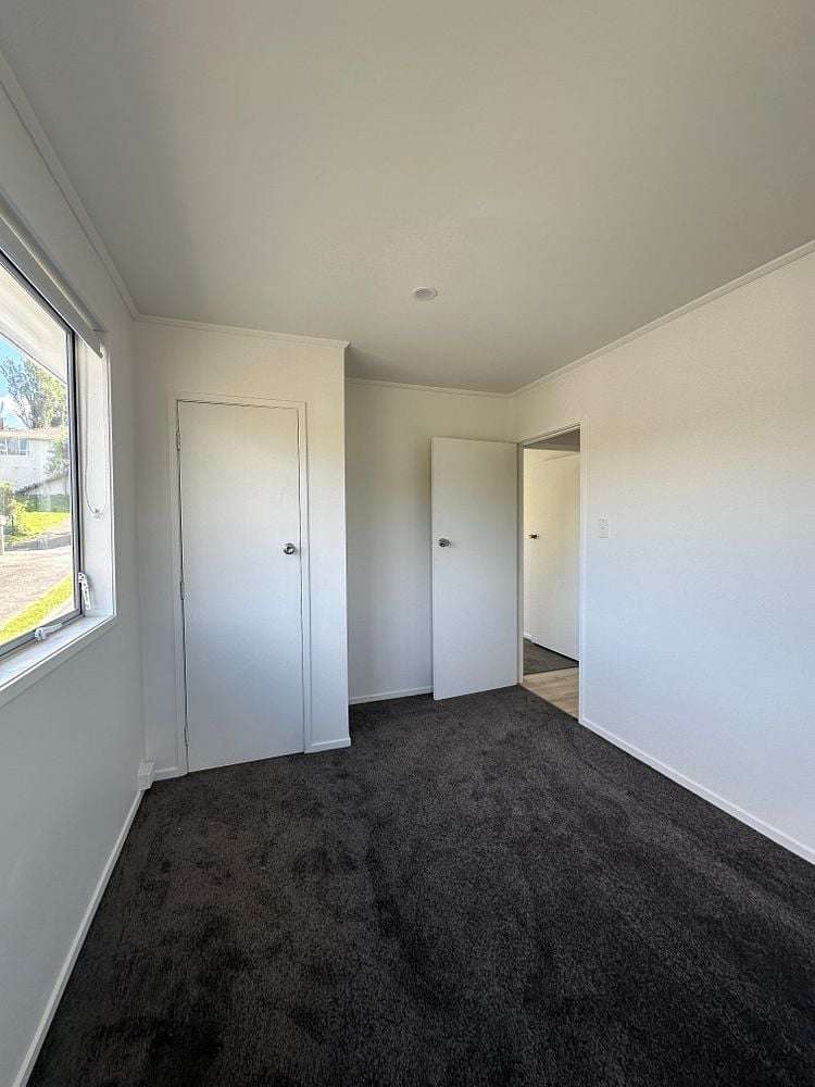 32 Vandeleur Avenue Birkdale_13