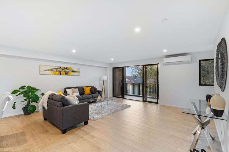 11 Fitzherbert Avenue West Harbour_4