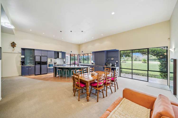 6-10 Holdens Road Henderson_10