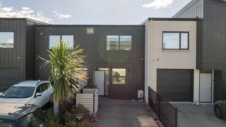 16 Rorida Lane Flat Bush_7