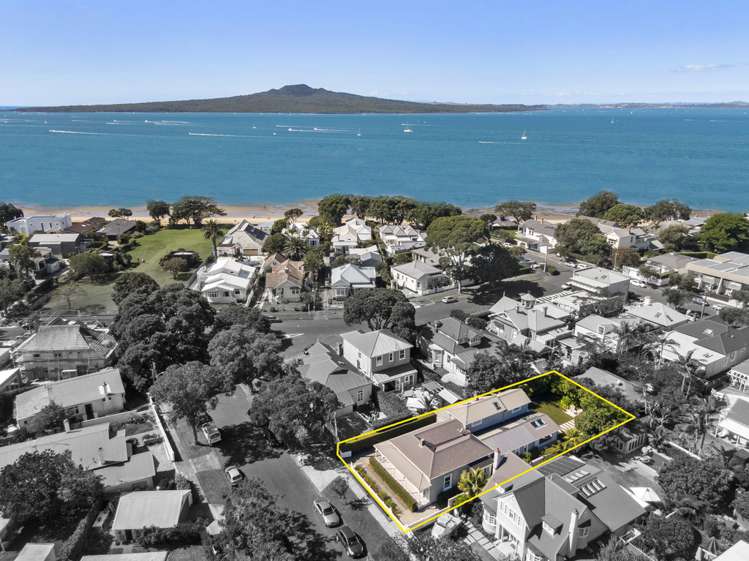 1 Eton Avenue Devonport_20