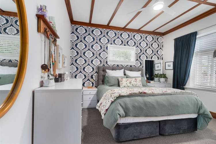 19 Clifton Avenue Carterton_11