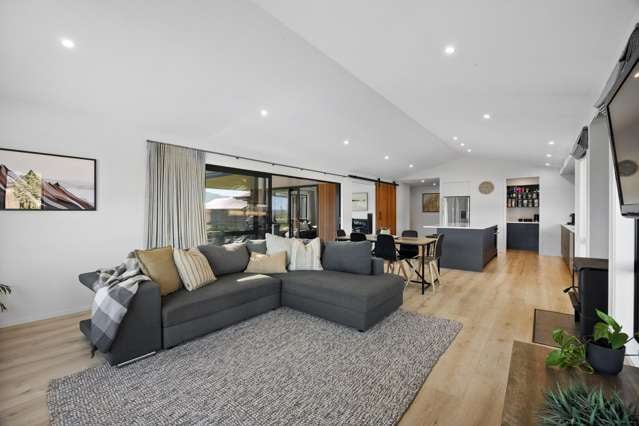 6 Rua Street Albert Town_1