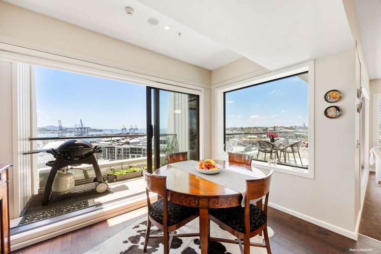 1406/47 Beach Road City Centre_9