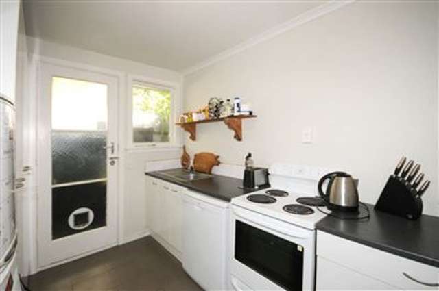 2/67 Holly Road Saint Albans_1