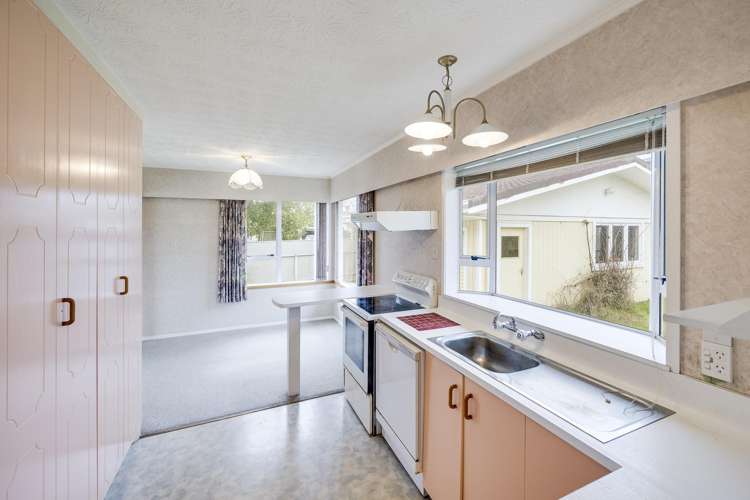 43 Holyrood Street Taradale_4