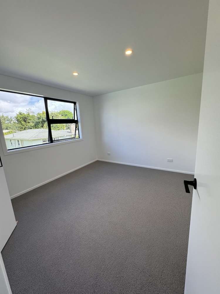 B/26 Brennan Avenue Te Atatu Peninsula_15