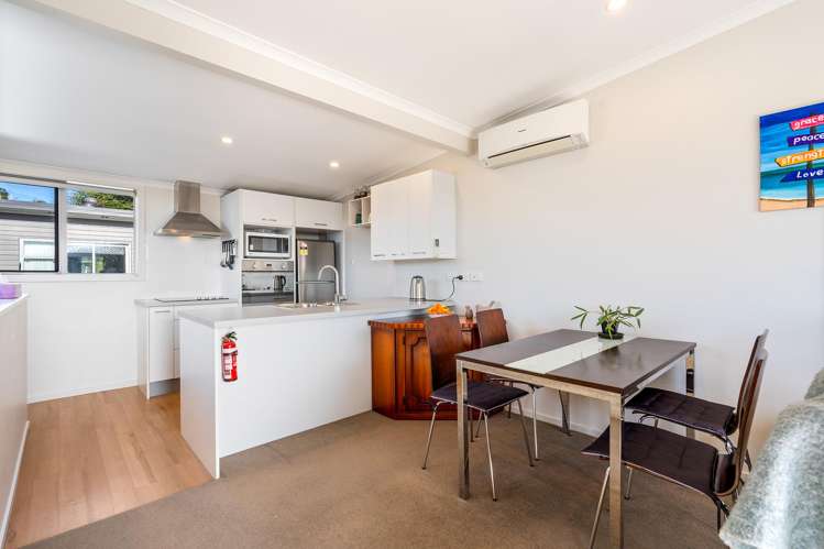 66J Maclaggan Street_5