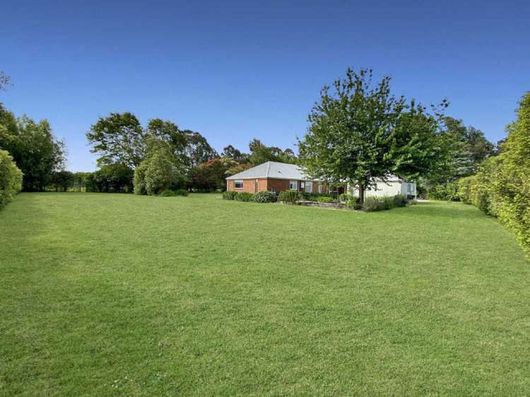 533 Johns Road Harewood_18