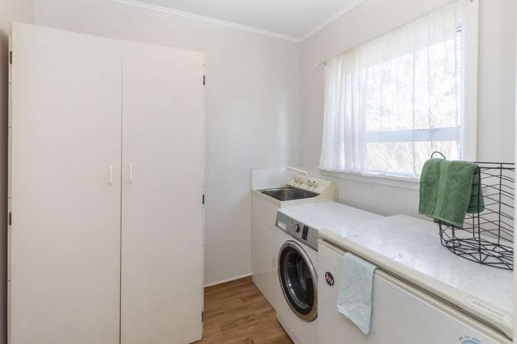 61 Charlcott Street Burnside_11