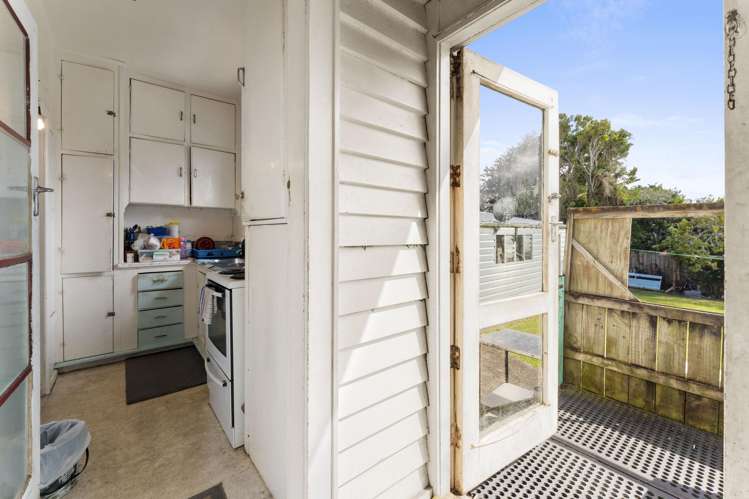 39 Hain Avenue Mangere East_11