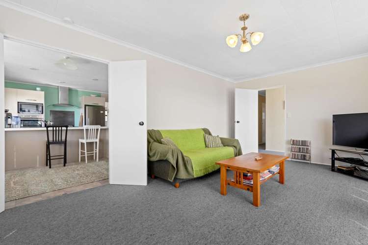 8 Aquarius Drive Kawaha Point_6