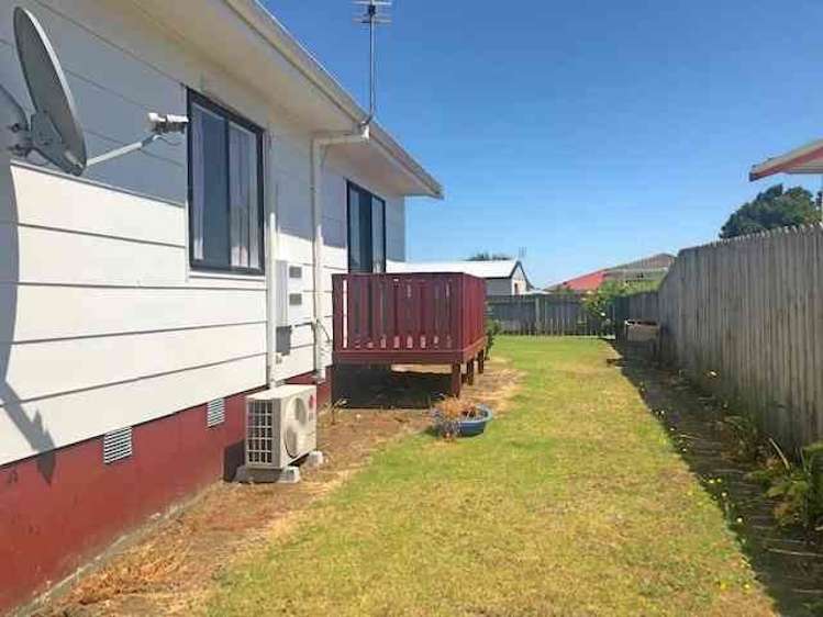 65 Maplesden Drive Clendon Park_2