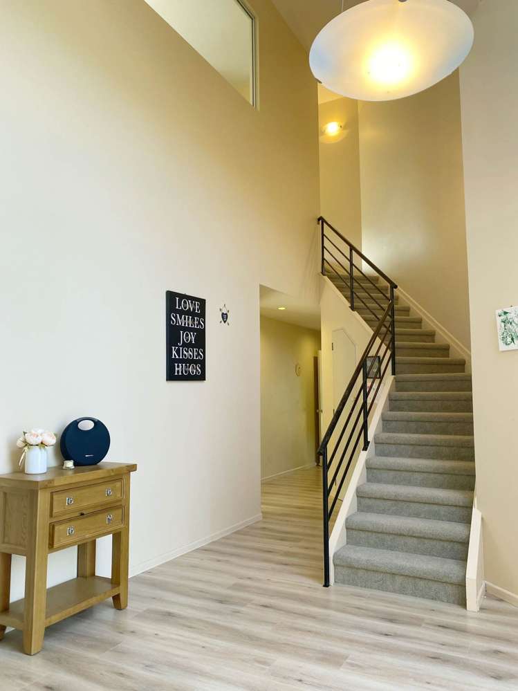 1 Stitchbird Close Murrays Bay_7