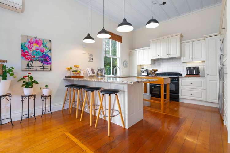 32 Ewing Road_1