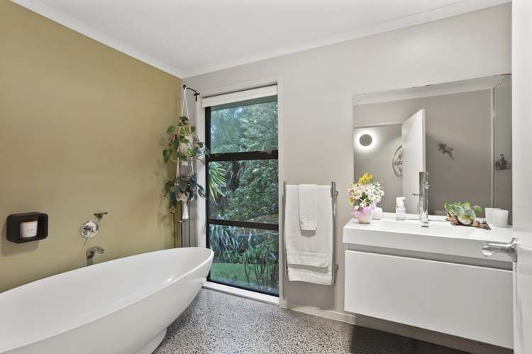 433 Wairere Road Waitakere_16