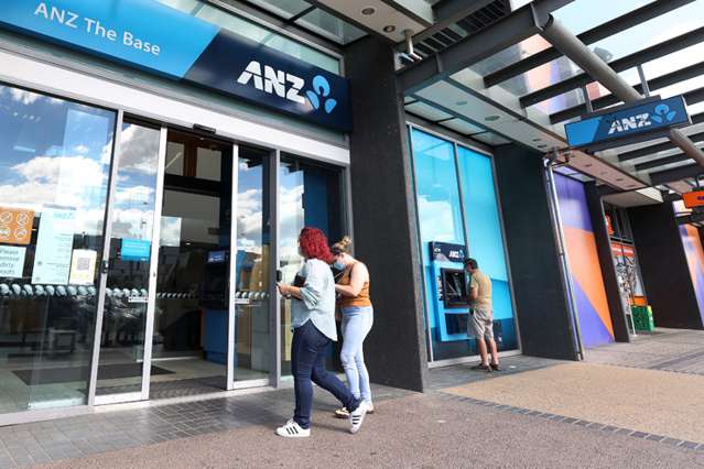 ANZ hikes deposit requirements on new builds by 5%