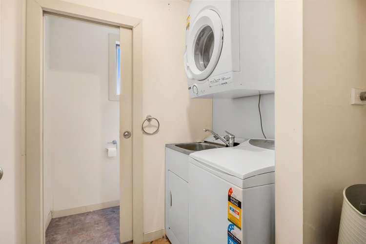 8 Allen Street North East Valley_12