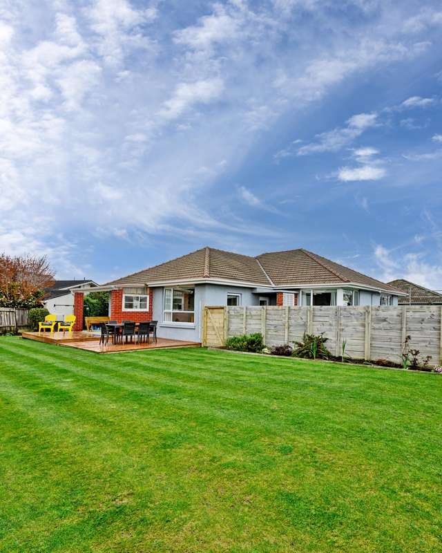 Bright modern and ready to live In