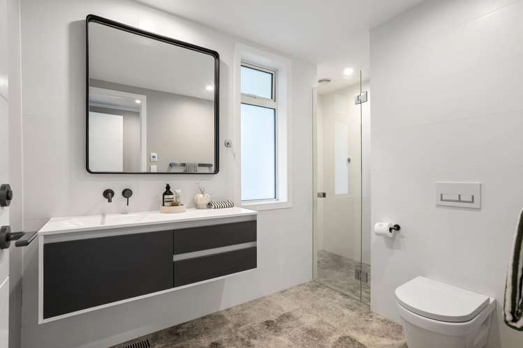 39a Ripon Crescent Meadowbank_17