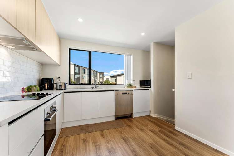 5c Colin Chester Drive Millwater_6