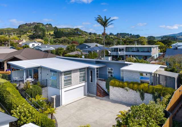 6 Mahana Place Raglan_1