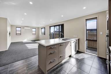 78A Glover Road_4