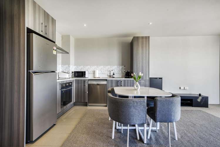 605/1 Rose Garden Lane Albany_17