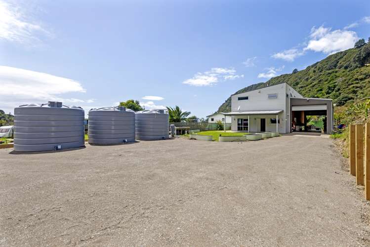 146 Onepoto Road Hicks Bay_19