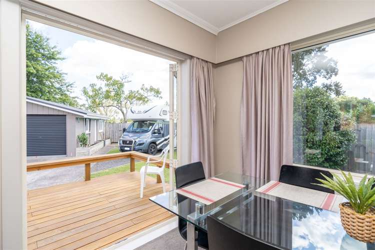 43 Lewis Street Glenview_10