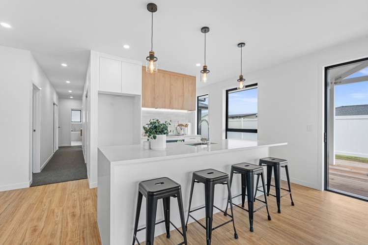 8 Te Piriti Road One Tree Point_12