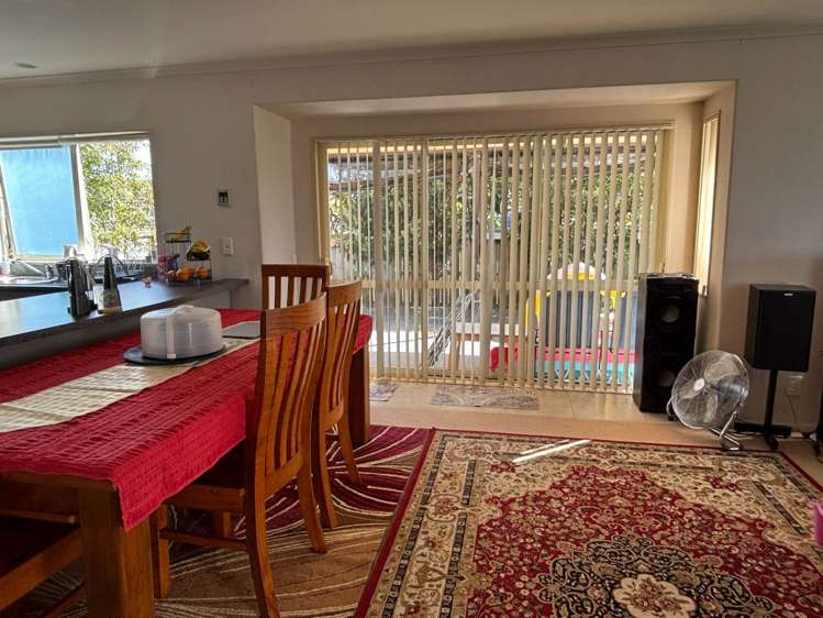 19 William Woods Court Flat Bush_2