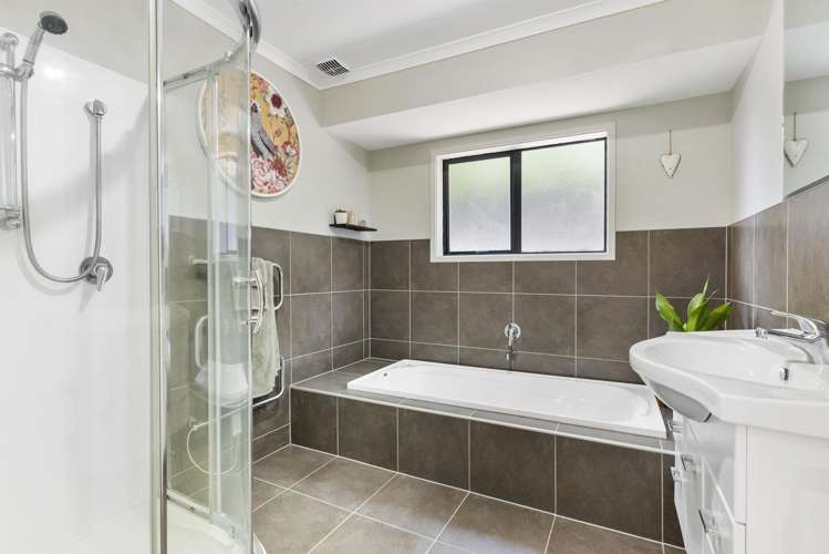 18 Blakewell Place Beachlands_7